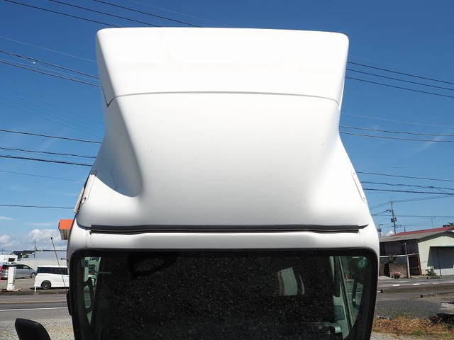 いすゞエルフアルミバン小型（2t・3t）[写真06]