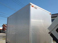 いすゞエルフアルミバン小型（2t・3t）[写真08]