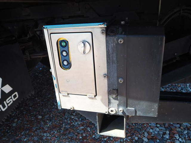 三菱ふそうキャンタークレーン4段小型（2t・3t）[写真26]