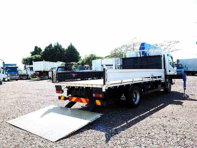 三菱ふそうキャンタークレーン4段小型（2t・3t）[写真04]