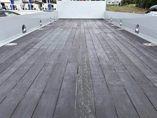 三菱ふそうファイタークレーン4段増トン（6t・8t）[写真12]