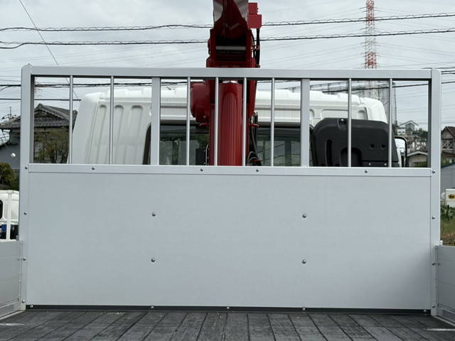 三菱ふそうファイタークレーン4段増トン（6t・8t）[写真13]