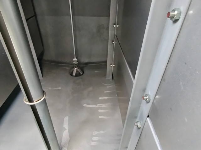 トヨタその他の車種タンク車（タンクローリー）小型（2t・3t）[写真09]