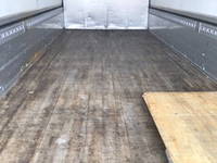 三菱ふそうファイターアルミウイング中型（4t）[写真16]