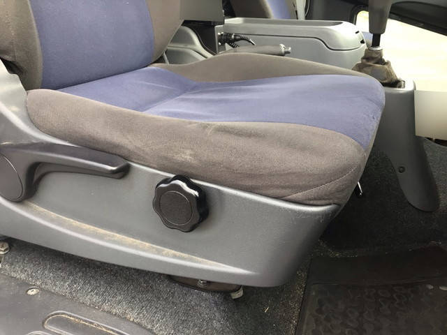 三菱ふそうファイターアルミウイング中型（4t）[写真33]