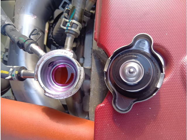 日野デュトロ平ボディ小型（2t・3t）[写真11]