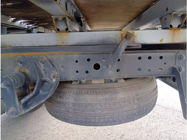 日野デュトロ平ボディ小型（2t・3t）[写真15]