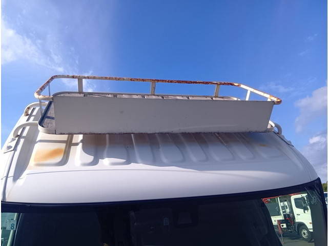 日野デュトロ平ボディ小型（2t・3t）[写真09]