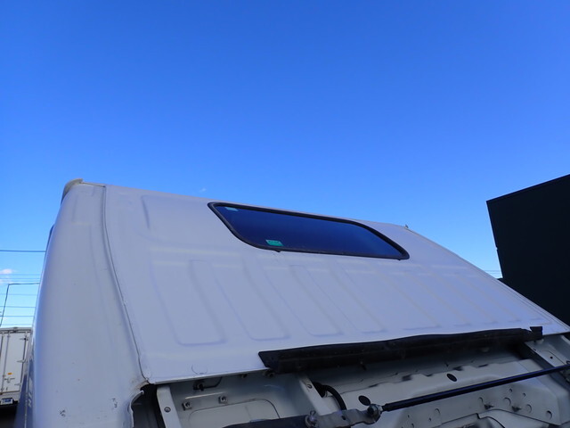 いすゞエルフ平ボディ小型（2t・3t）[写真18]