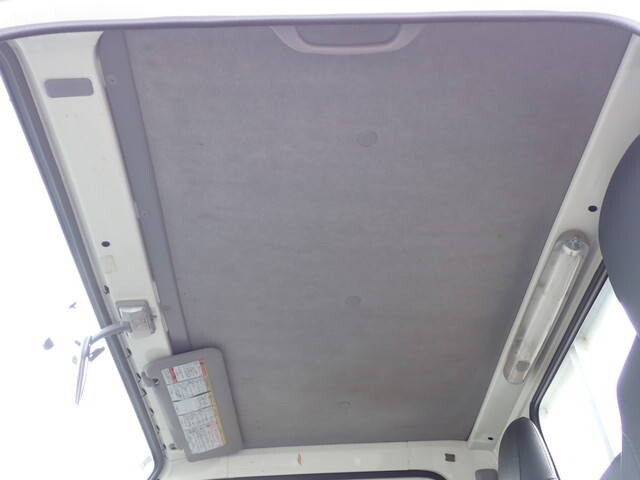 いすゞエルフ平ボディ小型（2t・3t）[写真32]