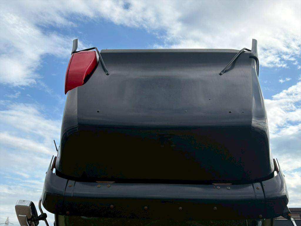 日野プロフィアトレーラーヘッド（トラクターヘッド）大型（10t）[写真16]