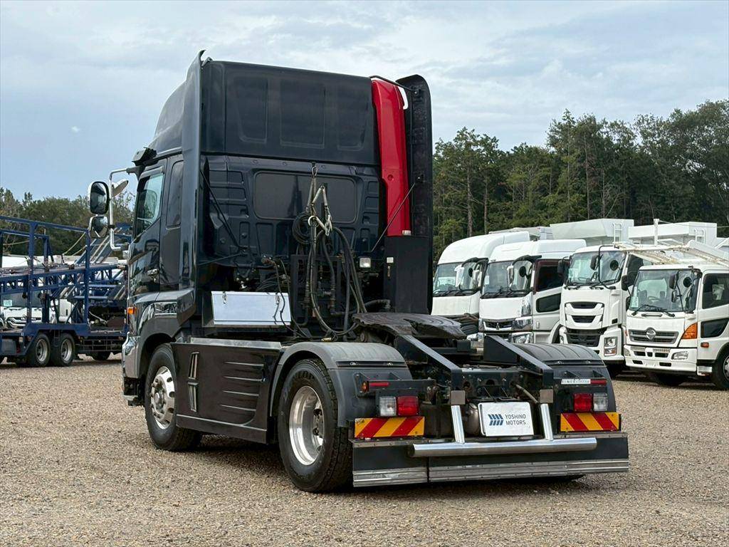 日野プロフィアトレーラーヘッド（トラクターヘッド）大型（10t）[写真03]