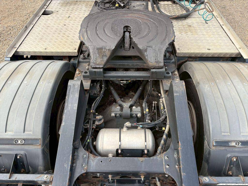 日野プロフィアトレーラーヘッド（トラクターヘッド）大型（10t）[写真07]