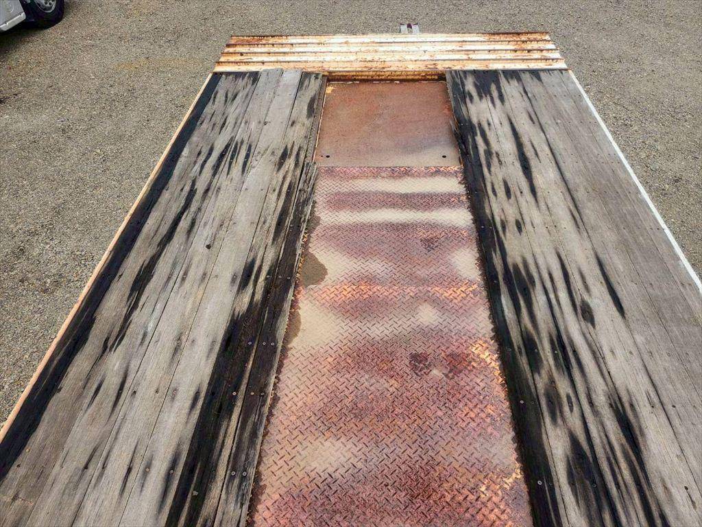 UDトラックスクオンセルフローダー大型（10t）[写真10]