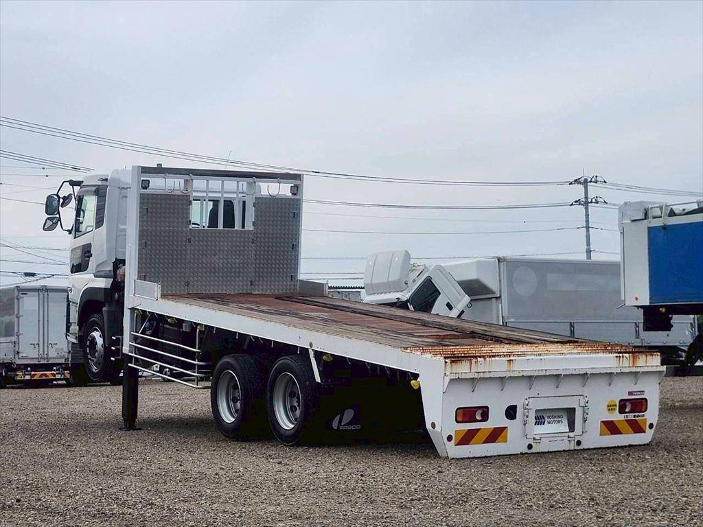 UDトラックスクオンセルフローダー大型（10t）[写真11]