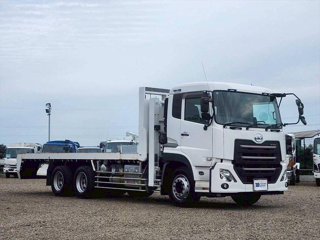 UDトラックスクオンセルフローダー大型（10t）[写真02]