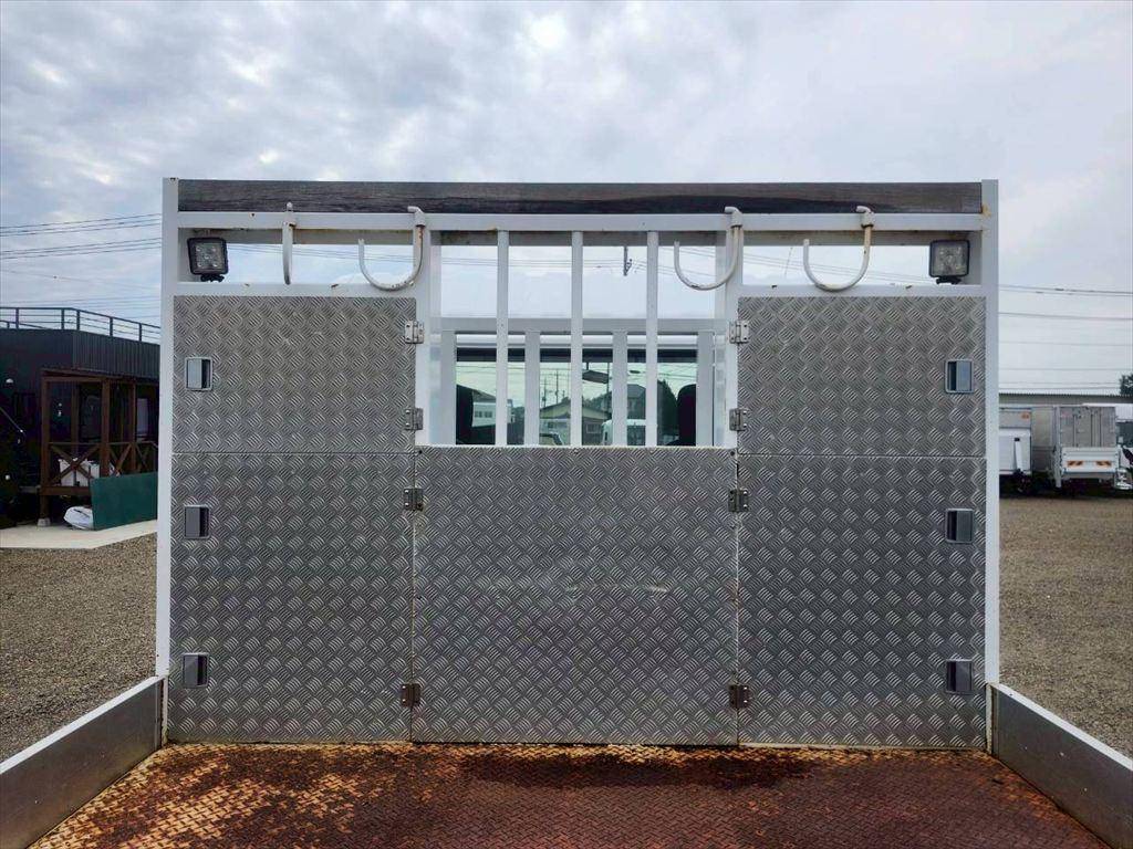 UDトラックスクオンセルフローダー大型（10t）[写真07]