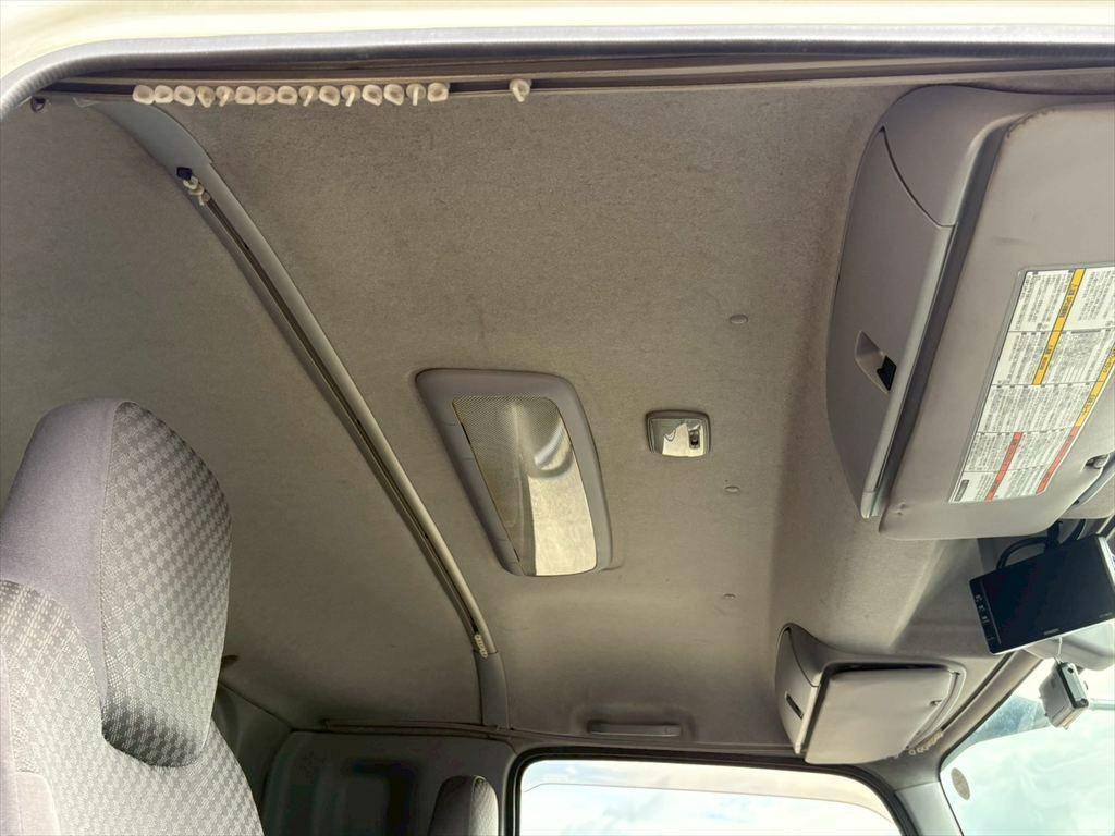 いすゞフォワードアルミウイング中型（4t）[写真23]