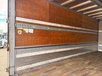 いすゞフォワードアルミウイング中型（4t）[写真10]