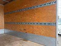 三菱ふそうキャンターアルミバン小型（2t・3t）[写真11]