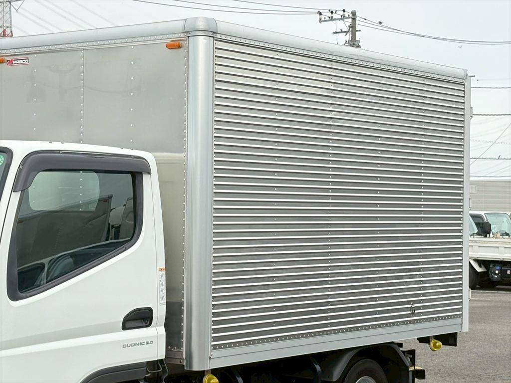 三菱ふそうキャンターアルミバン小型（2t・3t）[写真06]
