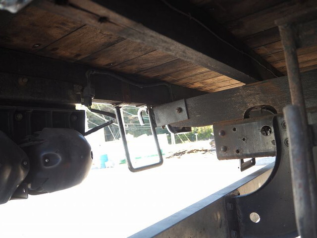 三菱ふそうファイター平ボディ中型（4t）[写真22]