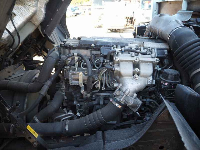 三菱ふそうファイター平ボディ中型（4t）[写真26]