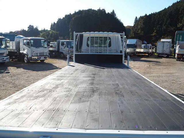 三菱ふそうファイター平ボディ中型（4t）[写真09]