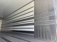 日野プロフィア冷凍車（冷蔵車）大型（10t）[写真12]