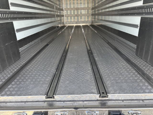 日野プロフィア冷凍車（冷蔵車）大型（10t）[写真14]