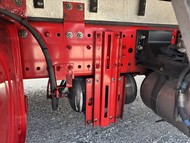 日野プロフィア冷凍車（冷蔵車）大型（10t）[写真28]