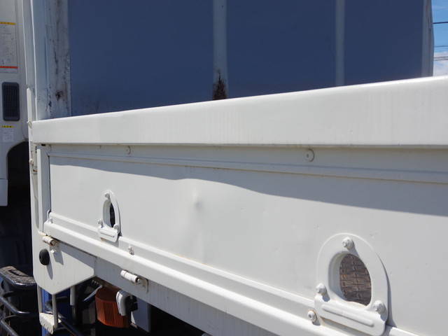 日野レンジャークレーン5段増トン（6t・8t）[写真24]