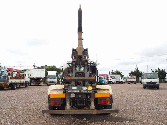 日野レンジャーコンテナ専用車増トン（6t・8t）[写真02]