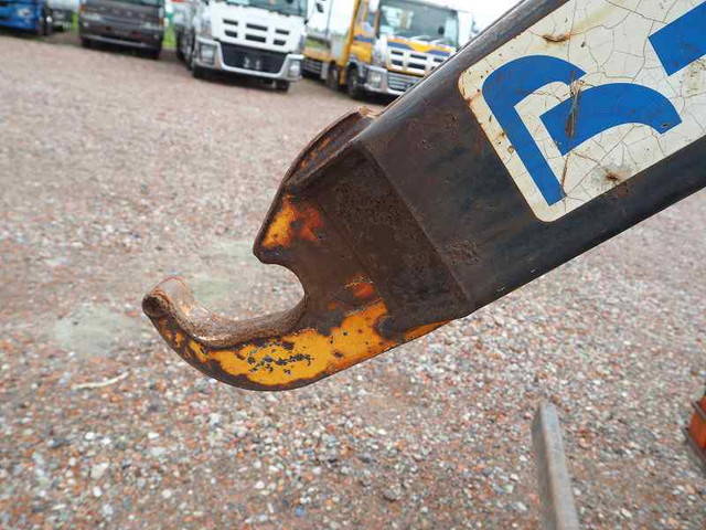 日野レンジャーコンテナ専用車増トン（6t・8t）[写真08]