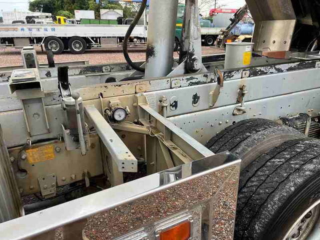 UDトラックスその他の車種ダンプ大型（10t）[写真11]