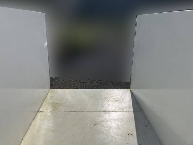 三菱ふそうファイターコンテナ専用車増トン（6t・8t）[写真17]