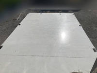 三菱ふそうファイターコンテナ専用車増トン（6t・8t）[写真19]