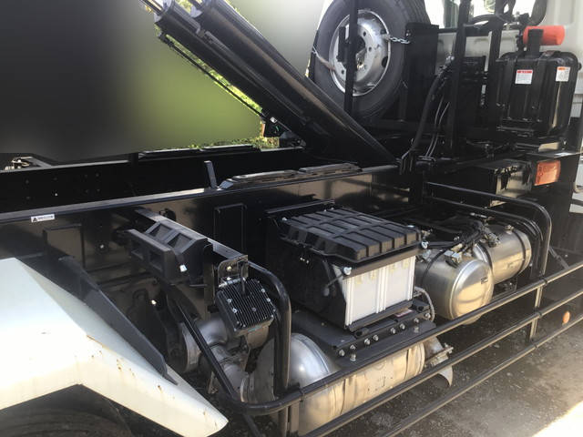 三菱ふそうファイターコンテナ専用車増トン（6t・8t）[写真27]