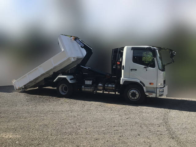 三菱ふそうファイターコンテナ専用車増トン（6t・8t）[写真05]