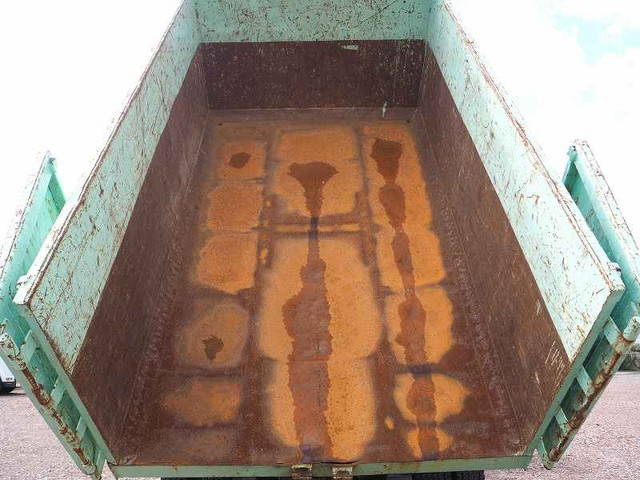 日野レンジャー深ダンプ（土砂禁ダンプ）中型（4t）[写真22]