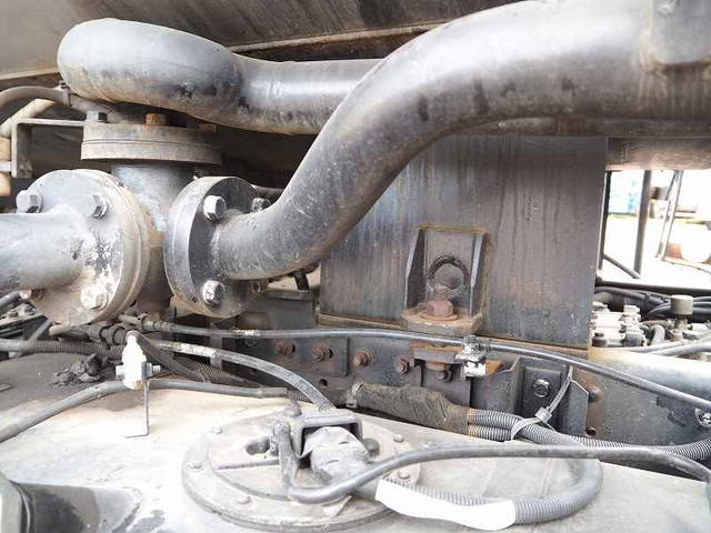 三菱ふそうキャンターバキュームカー小型（2t・3t）[写真14]