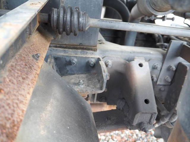 三菱ふそうキャンターバキュームカー小型（2t・3t）[写真17]