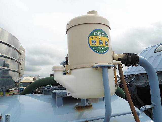 三菱ふそうキャンターバキュームカー小型（2t・3t）[写真19]