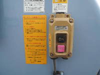 三菱ふそうキャンターバキュームカー小型（2t・3t）[写真23]