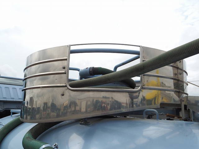 三菱ふそうキャンターバキュームカー小型（2t・3t）[写真26]