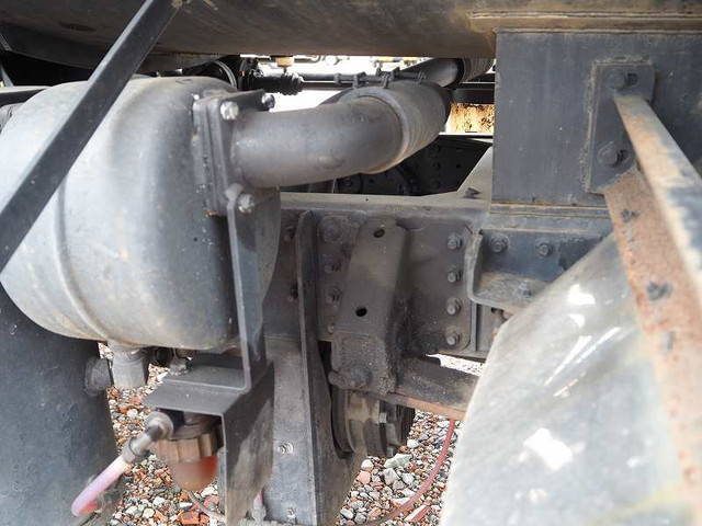 三菱ふそうキャンターバキュームカー小型（2t・3t）[写真28]