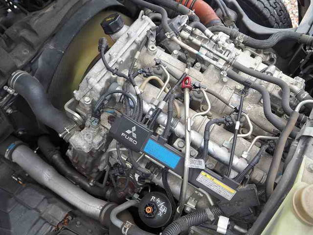 三菱ふそうキャンターバキュームカー小型（2t・3t）[写真31]