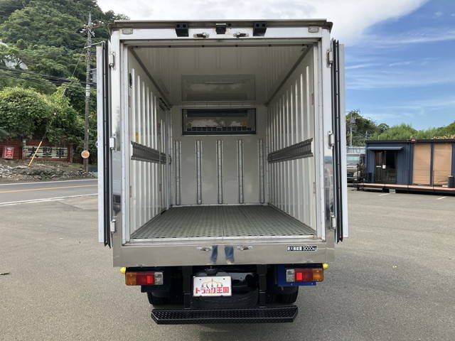 日野デュトロ冷凍車（冷蔵車）小型（2t・3t）[写真11]