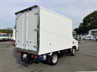 日野デュトロ冷凍車（冷蔵車）小型（2t・3t）[写真02]