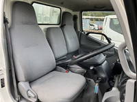 日野デュトロ冷凍車（冷蔵車）小型（2t・3t）[写真32]